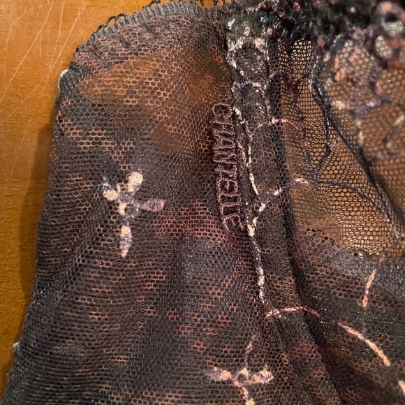 Chantelle ICONE unlined embroidered Demi bra & XL Chantelle lace detail panty. - Picture 2 of 10